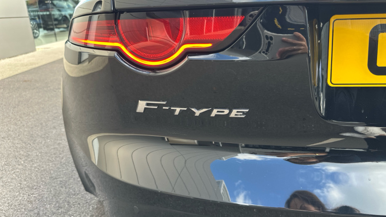 Jaguar F-Type 5.0 Supercharged V8 R 2dr Auto AWD Petrol Convertible